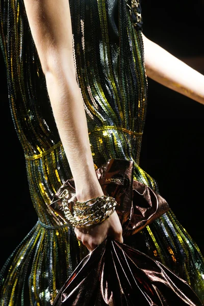 Look 96
